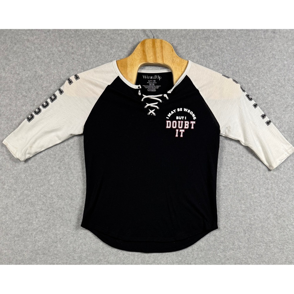 Wound Up Raglan Top Juniors L Black White Doubt It Graphic Lace Up